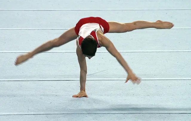 Beginner Gymnastics Routines for Core Strength